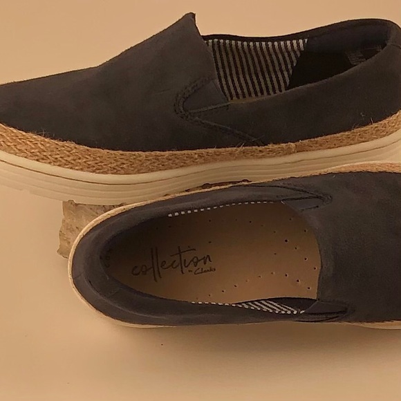 Clarks  Marie Pearl Navy Marine Size 6 - Picture 9 of 12